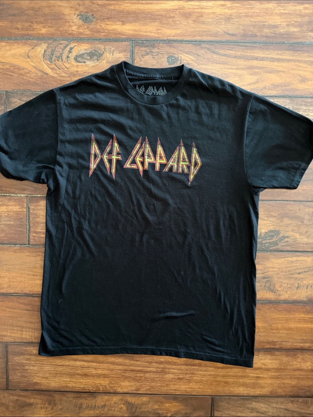 Black Graphic Def Leppard T-Shirt